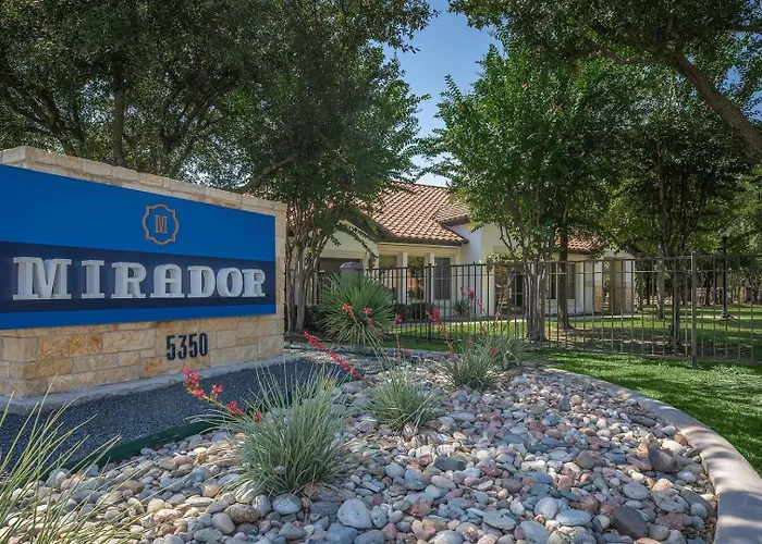 Landing Modern 1Bd In Cityview Apartment Fort Worth