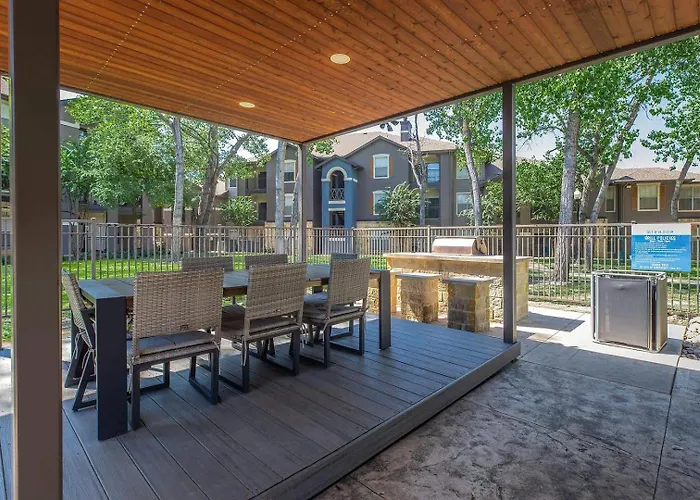 Landing Modern 1Bd In Cityview Fort Worth