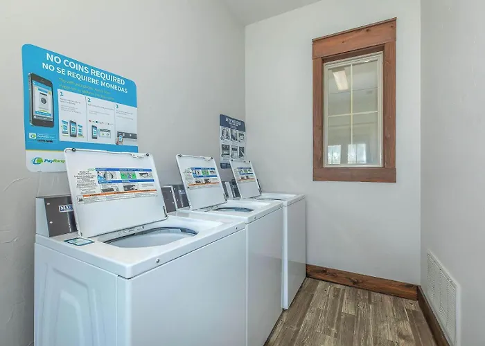 Landing Modern 1Bd In Cityview Apartment *