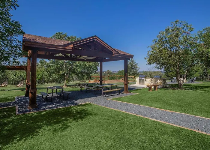 Landing Modern 1Bd In Cityview Fort Worth
