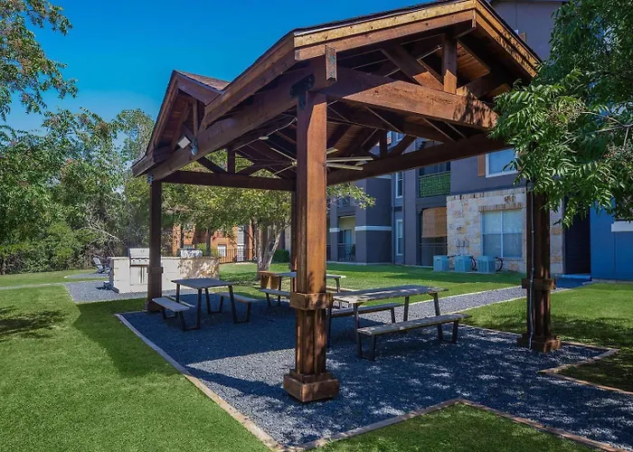 Landing Modern 1Bd In Cityview