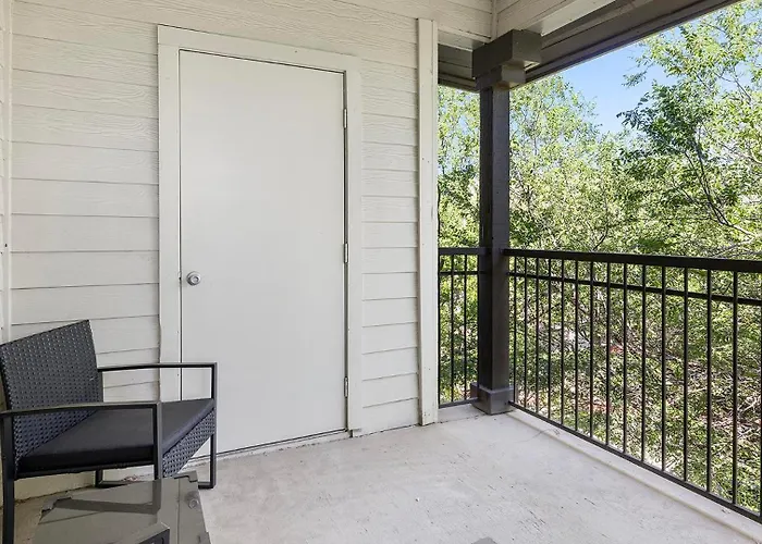 Landing Modern 1Bd In Cityview Fort Worth