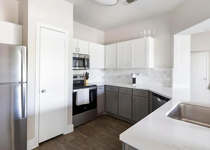 Landing Modern 1Bd In Cityview Apartment Fort Worth