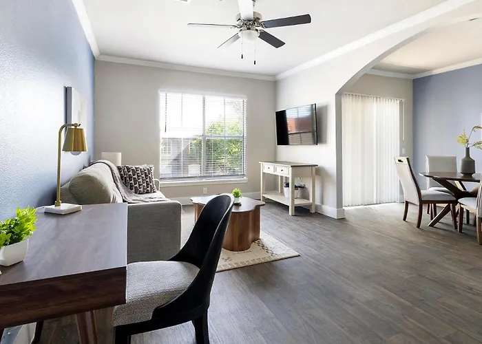 Landing Modern 1Bd In Cityview Fort Worth