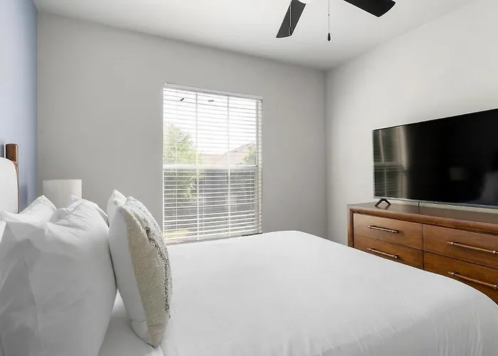 Landing Modern 1Bd In Cityview Apartment